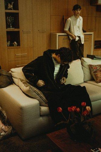 mobile - carousel-hero-element image-7