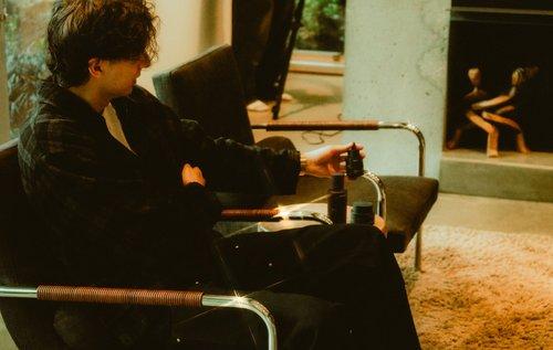 mobile - carousel-hero-element image-0