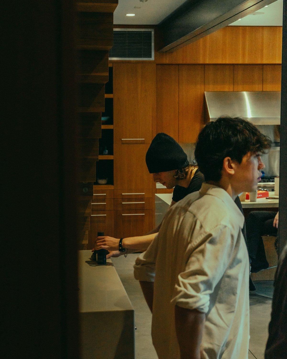 carousel-hero-element image-8